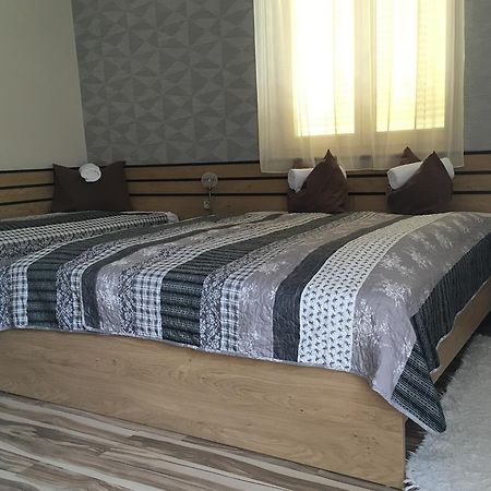 Setany Apartman Csopak Exteriör bild